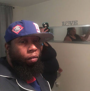 Meet your Posher, Dennis